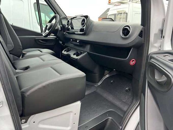 Mercedes-Benz Sprinter 317 L2H2 AUTOMAAT TREKH 3500 KG &euro; 44800 EX BTW