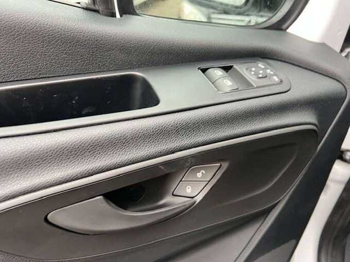 Mercedes-Benz Sprinter 317 L2H2 AUTOMAAT TREKH 3500 KG &euro; 44800 EX BTW