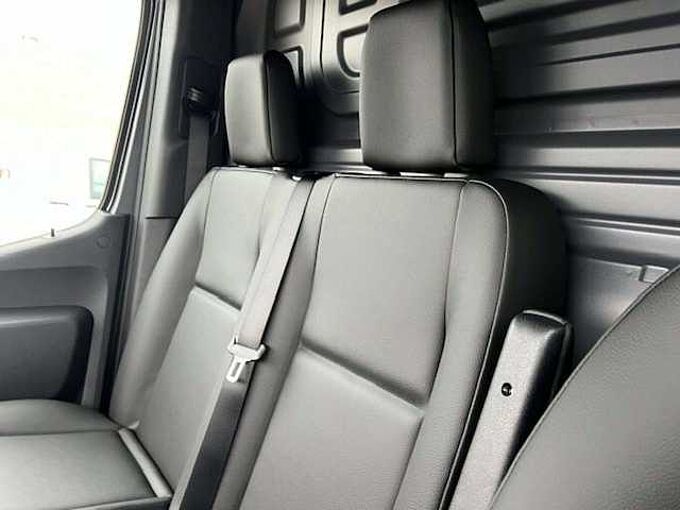 Mercedes-Benz Sprinter 317 L2H2 AUTOMAAT TREKH 3500 KG &euro; 46000 EX BTW