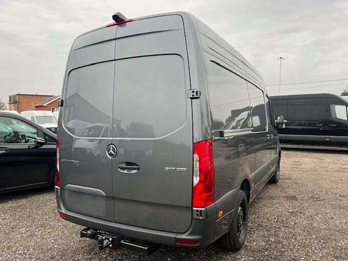 Mercedes-Benz Sprinter 317 L2H2 AUTOMAAT TREKH 3500 KG &euro; 46000 EX BTW