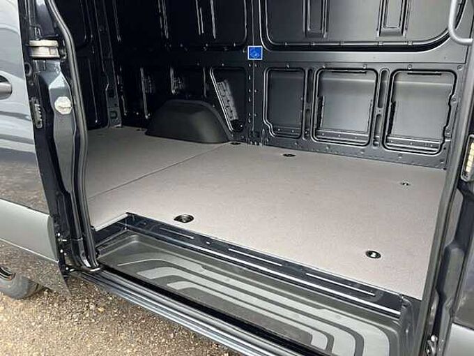 Mercedes-Benz Sprinter 317 L2H2 AUTOMAAT TREKH 3500 KG &euro; 46000 EX BTW