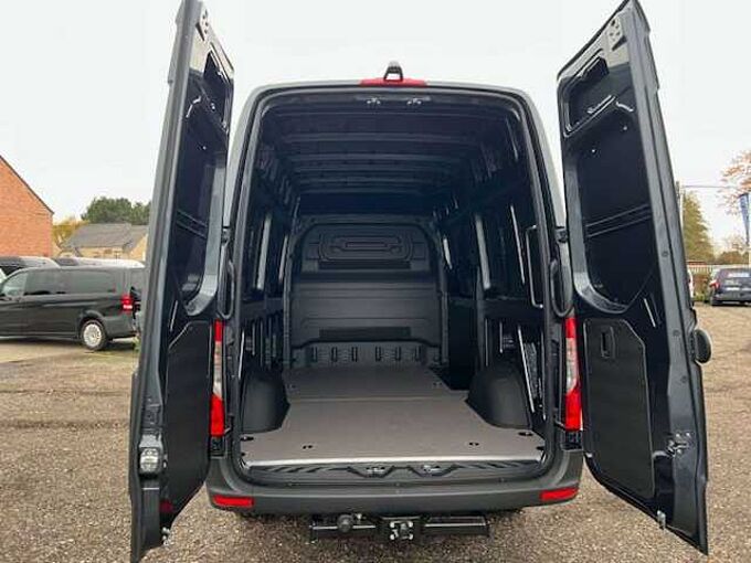 Mercedes-Benz Sprinter 317 L2H2 AUTOMAAT TREKH 3500 KG &euro; 46000 EX BTW