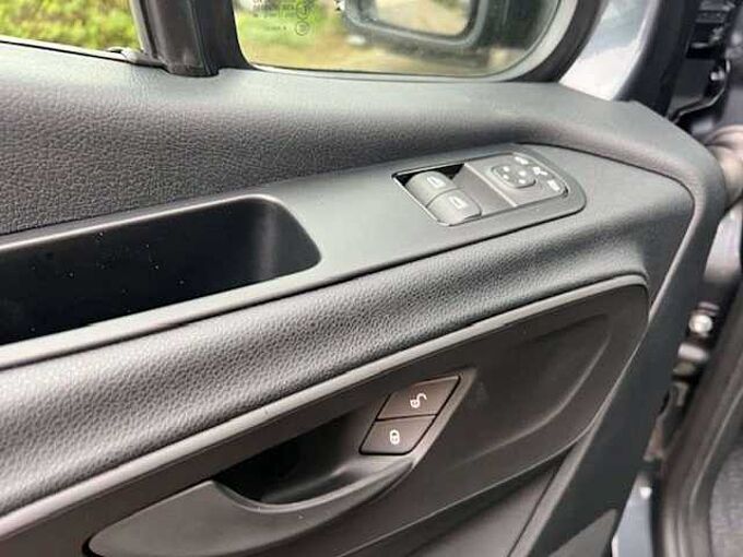 Mercedes-Benz Sprinter 317 L2H2 AUTOMAAT TREKH 3500 KG &euro; 46000 EX BTW