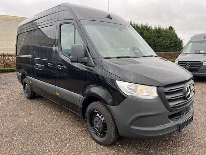 Mercedes-Benz Sprinter 317 L2H2 ZWART TREKHAAK 3.5 T AUTOMAAT 46000 EXBTW