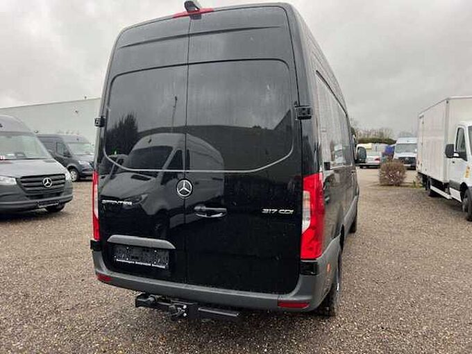 Mercedes-Benz Sprinter 317 L2H2 ZWART TREKHAAK 3.5 T AUTOMAAT 46000 EXBTW