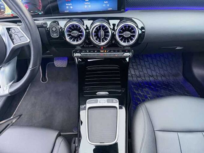 Mercedes-Benz A 180 A 180 Luxury Line