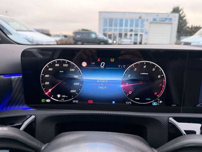 Mercedes-Benz A 180 A 180 Luxury Line