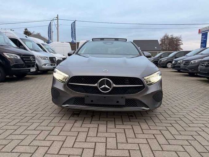 Mercedes-Benz A 180 A 180 Luxury Line