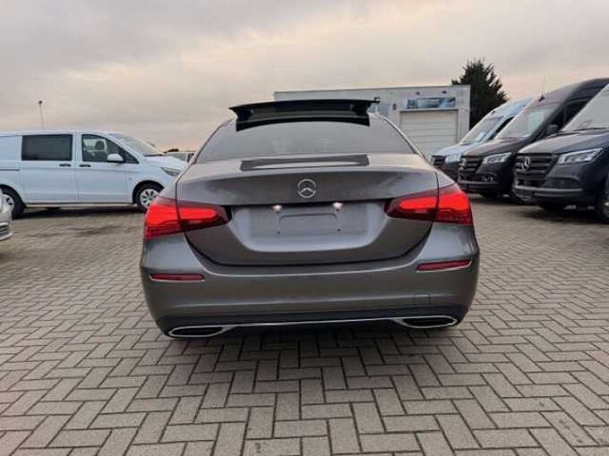 Mercedes-Benz A 180 A 180 Luxury Line