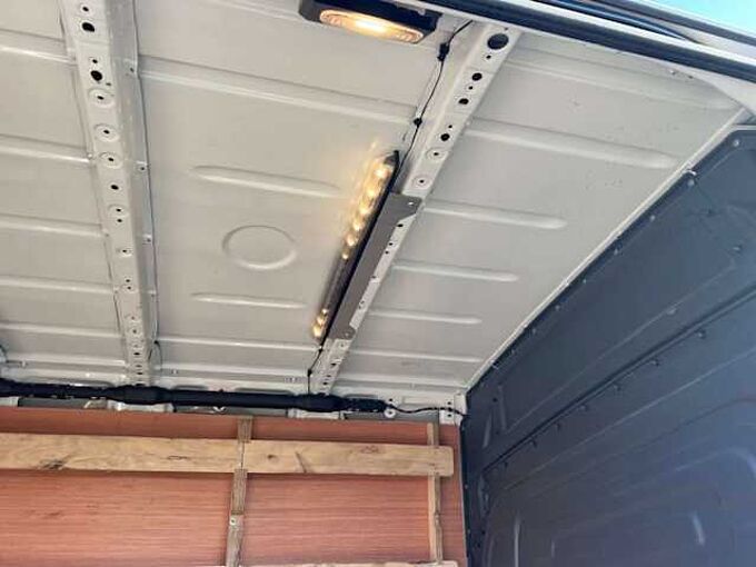 Mercedes-Benz Sprinter 317 L2H2 AUTOMAAT TREKH 3500 KG - 33900 EX BTW