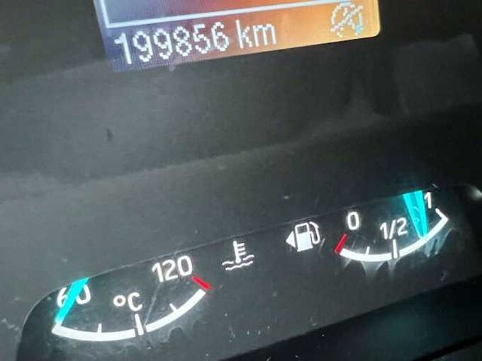 Ford  transit CARRIER KOELING +220 VOLT STEKKER 16900 EX