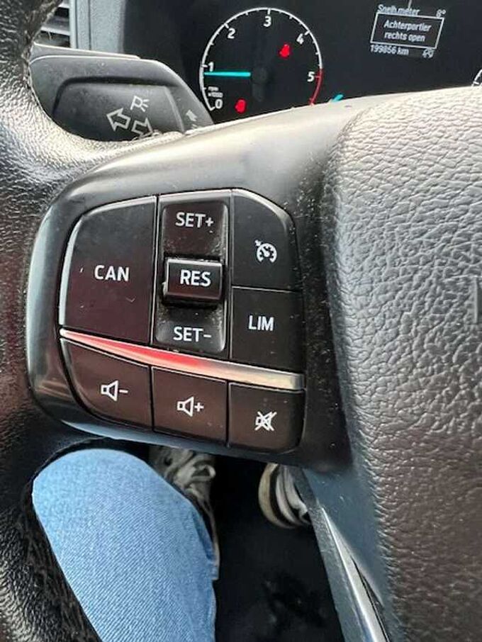 Ford  transit CARRIER KOELING +220 VOLT STEKKER 16900 EX