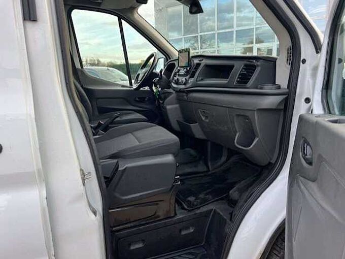 Ford  transit CARRIER KOELING +220 VOLT STEKKER 16900 EX