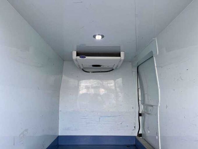 Ford  transit CARRIER KOELING +220 VOLT STEKKER 16900 EX