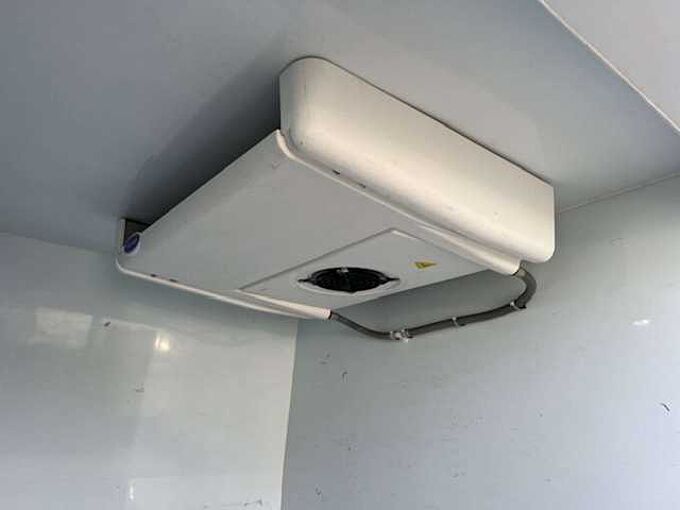 Ford Transit KOELWAGEN CARRIER + 220 VOLT 16900 EURO EX BTW