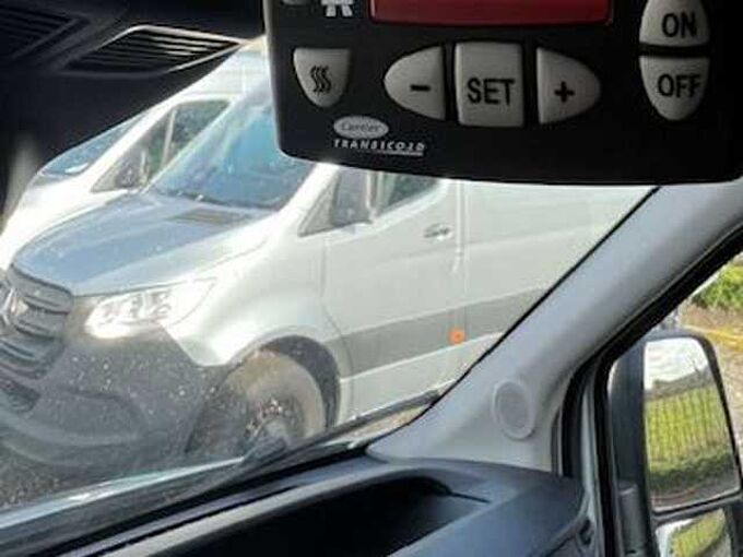 Ford Transit KOELWAGEN CARRIER + 220 VOLT 16900 EURO EX BTW