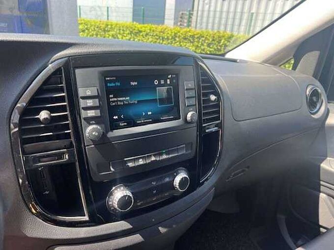 Mercedes-Benz Vito 114 TOURER - 9 PL - AUTOMAAT - &euro;33000 EX BTW