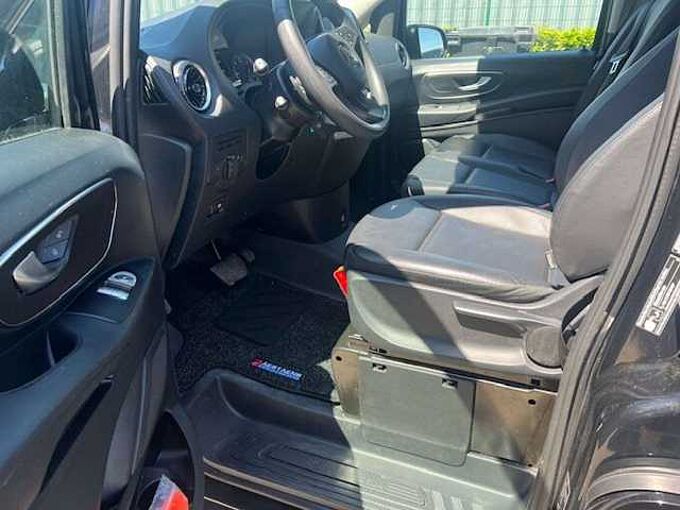 Mercedes-Benz Vito 114 TOURER - 9 PL - AUTOMAAT - &euro;33000 EX BTW