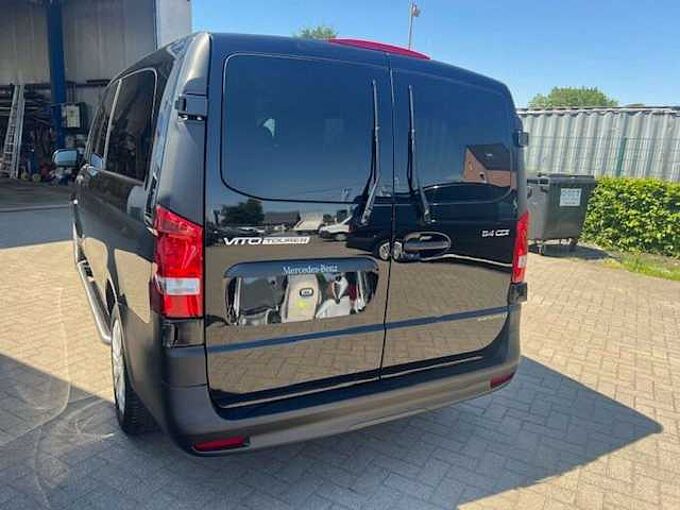 Mercedes-Benz Vito 114 TOURER - 9 PL - AUTOMAAT - &euro;33000 EX BTW