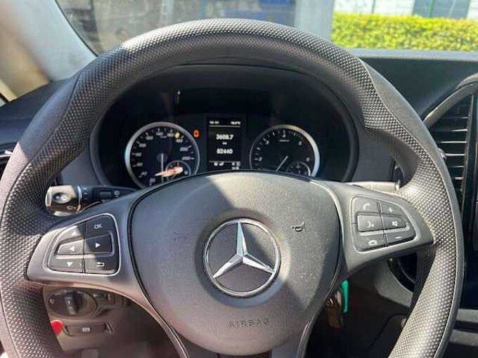 Mercedes-Benz Vito 114 TOURER - 9 PL - AUTOMAAT - &euro;33000 EX BTW