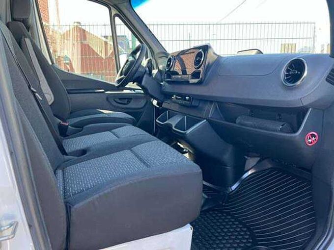 Mercedes-Benz Sprinter 317 automaat BOX MET DEUREN OF LIFT
