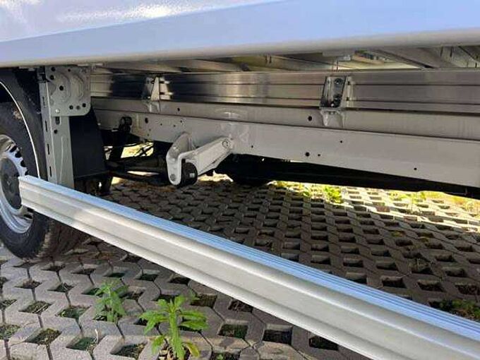 Mercedes-Benz Sprinter 317 automaat BOX MET DEUREN OF LIFT