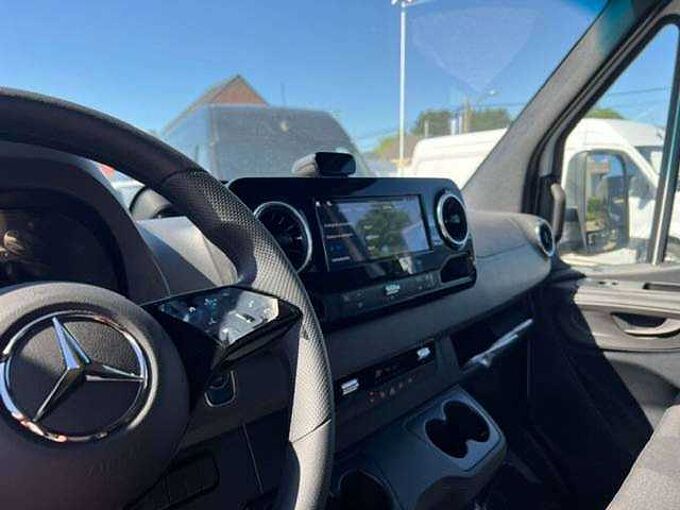 Mercedes-Benz Sprinter 317 automaat BOX MET DEUREN OF LIFT