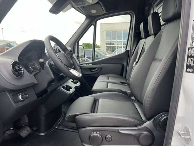 Mercedes-Benz Sprinter 317 L2H2 TREKHAAK 3.5 TON &euro; 45000 EXCL BTW