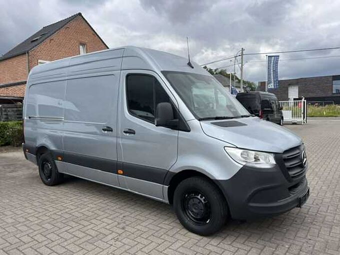 Mercedes-Benz Sprinter 317 L2H2 TREKHAAK 3.5 TON &euro; 46000 EXCL BTW