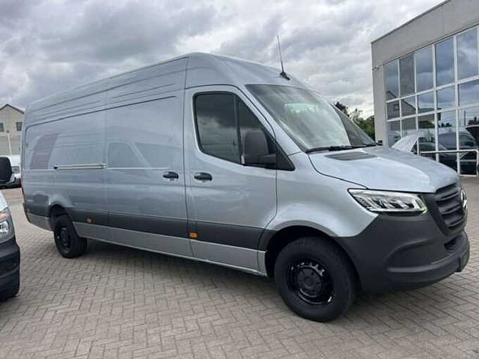 Mercedes-Benz Sprinter 317 L3H2 TREKHAAK 3.5 TON