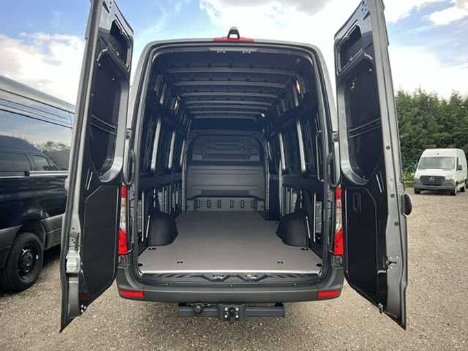 Mercedes-Benz Sprinter 317 CDI L3H2 GRIJS METALLIC