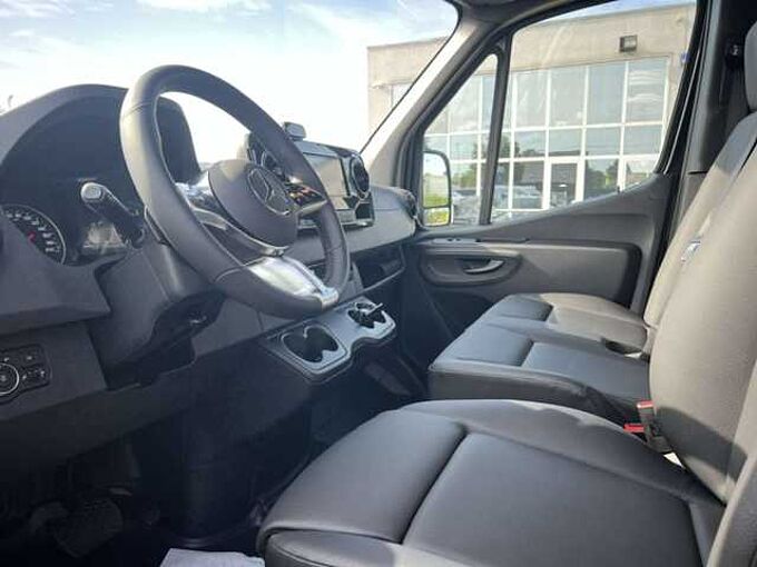 Mercedes-Benz Sprinter 317 CDI L3H2 ZWART METALLIC