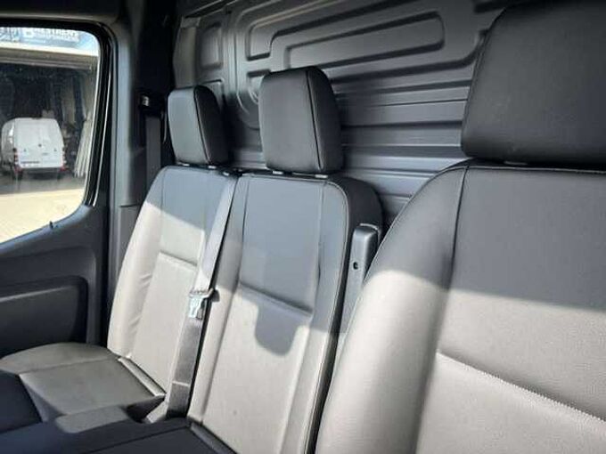 Mercedes-Benz Sprinter 317 CDI L3H2 ZWART METALLIC