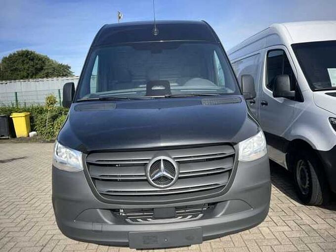Mercedes-Benz Sprinter 317 CDI L3H2 ZWART METALLIC