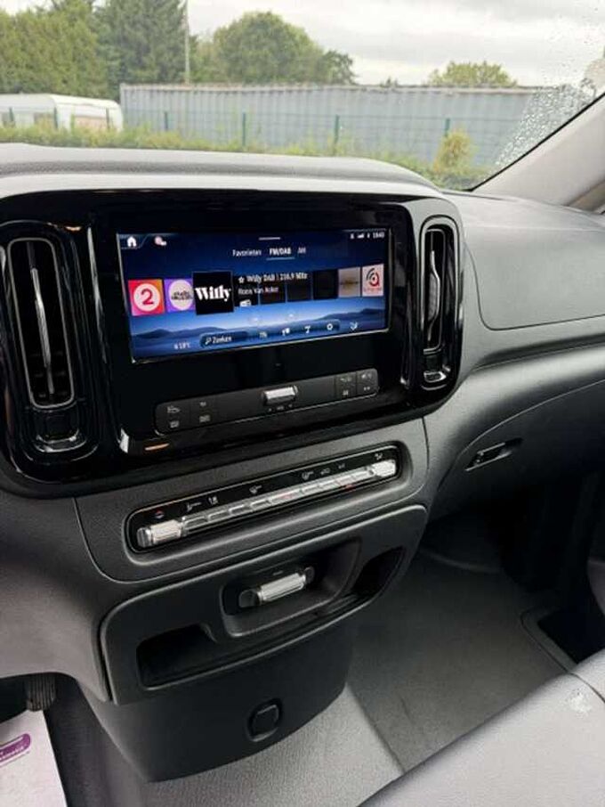 Mercedes-Benz Vito tourer dub kabine 6 pl - 43000 ex btw