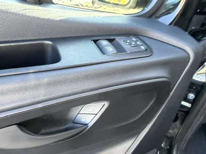 Mercedes-Benz Sprinter 319 L2H2 - 48800 EX BTW