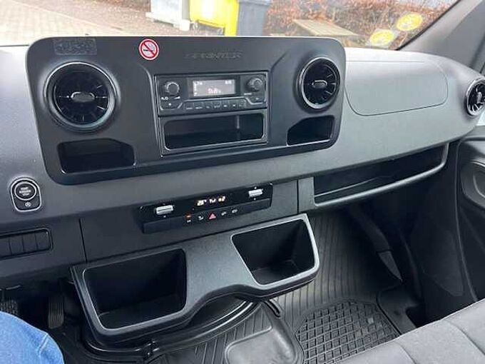 Mercedes-Benz Sprinter 516 BOX +LIFT - MTM 5000 KG RIJB C - 30000 EX BTW
